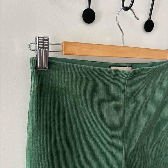 Tuckernuck Forest Green Cropped Pants - Picture 8 of 16